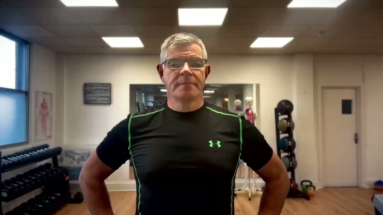 First scene of Chris Deavin's video about his coaching approach at the Reigate studio